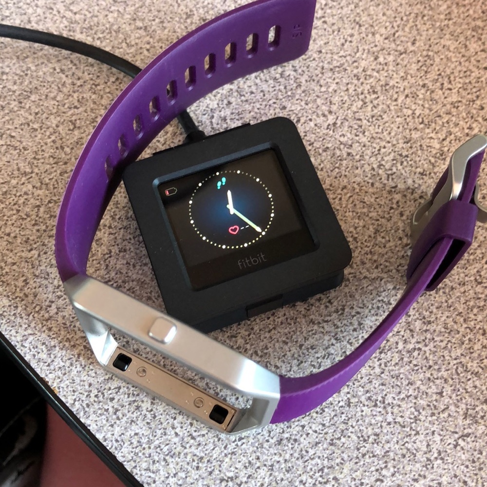 Fitbit Blaze Smart Fitness, Purple (6.7 -8.1 Inch)